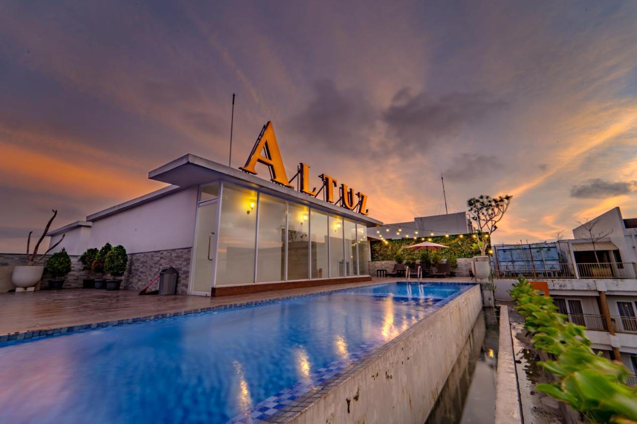 Redliving Apartemen Premium Exclusive Seturan Yogyakarta Eksteriør billede